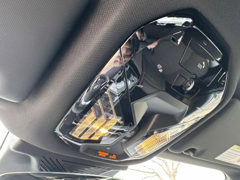 New 2026 BMW 550e xDrive image 24