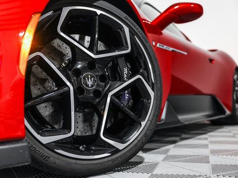 Used 2022 Maserati MC20 Coupe image 12