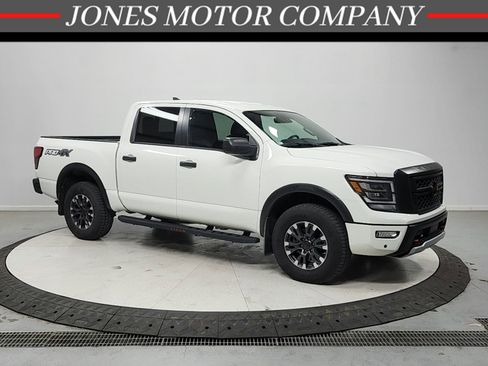Used 2023 Nissan Titan PRO-4X w/ Pro-4x Utility Package AWD/4WD image 1