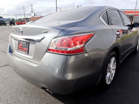 Used 2015 Nissan Altima 2.5 SV image 28