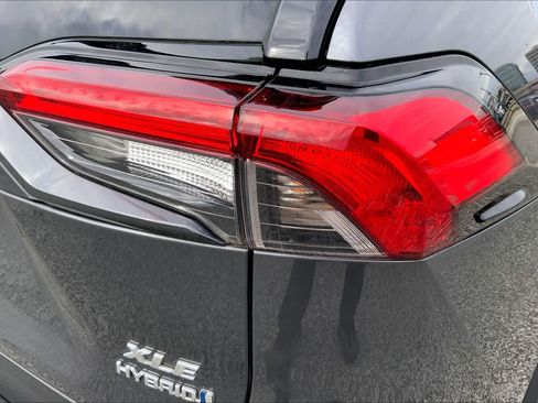 Used 2021 Toyota RAV4 XLE w/ Convenience Package AWD/4WD image 30