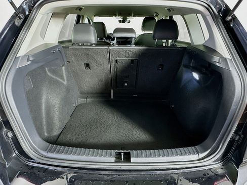 Used 2024 Volkswagen Taos SE image 27