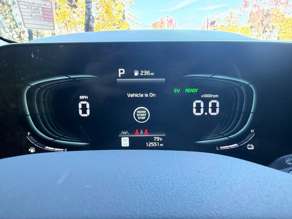 Used 2025 Kia Niro EX FWD image 22