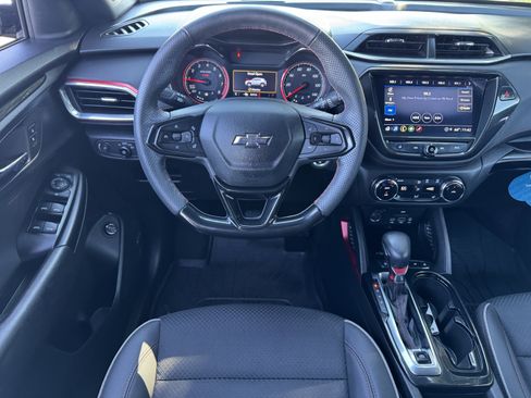 Certified 2023 Chevrolet TrailBlazer RS w/ Sun and Liftgate Package image 18