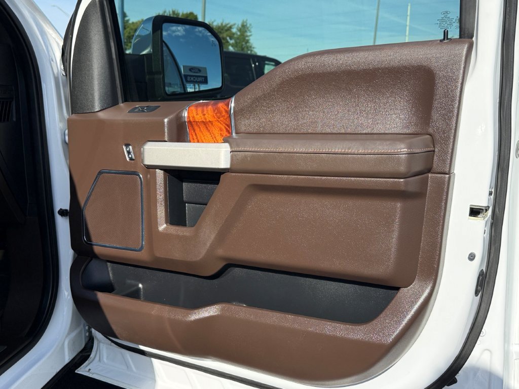 Used 2019 Ford F150 King Ranch w/ Equipment Group 601A Luxury AWD/4WD image 25