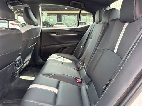 Used 2026 Toyota Camry SE FWD image 11