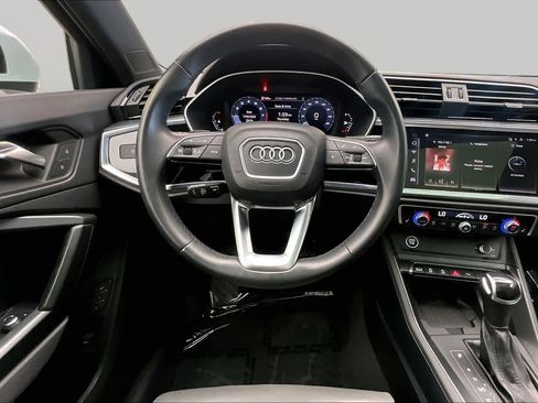 Used 2023 Audi Q3 2.0T Premium Plus w/ Premium Plus Package AWD/4WD image 6
