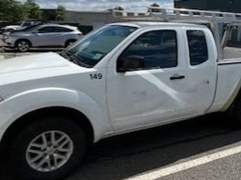 Used 2021 Nissan Frontier SV RWD image 1