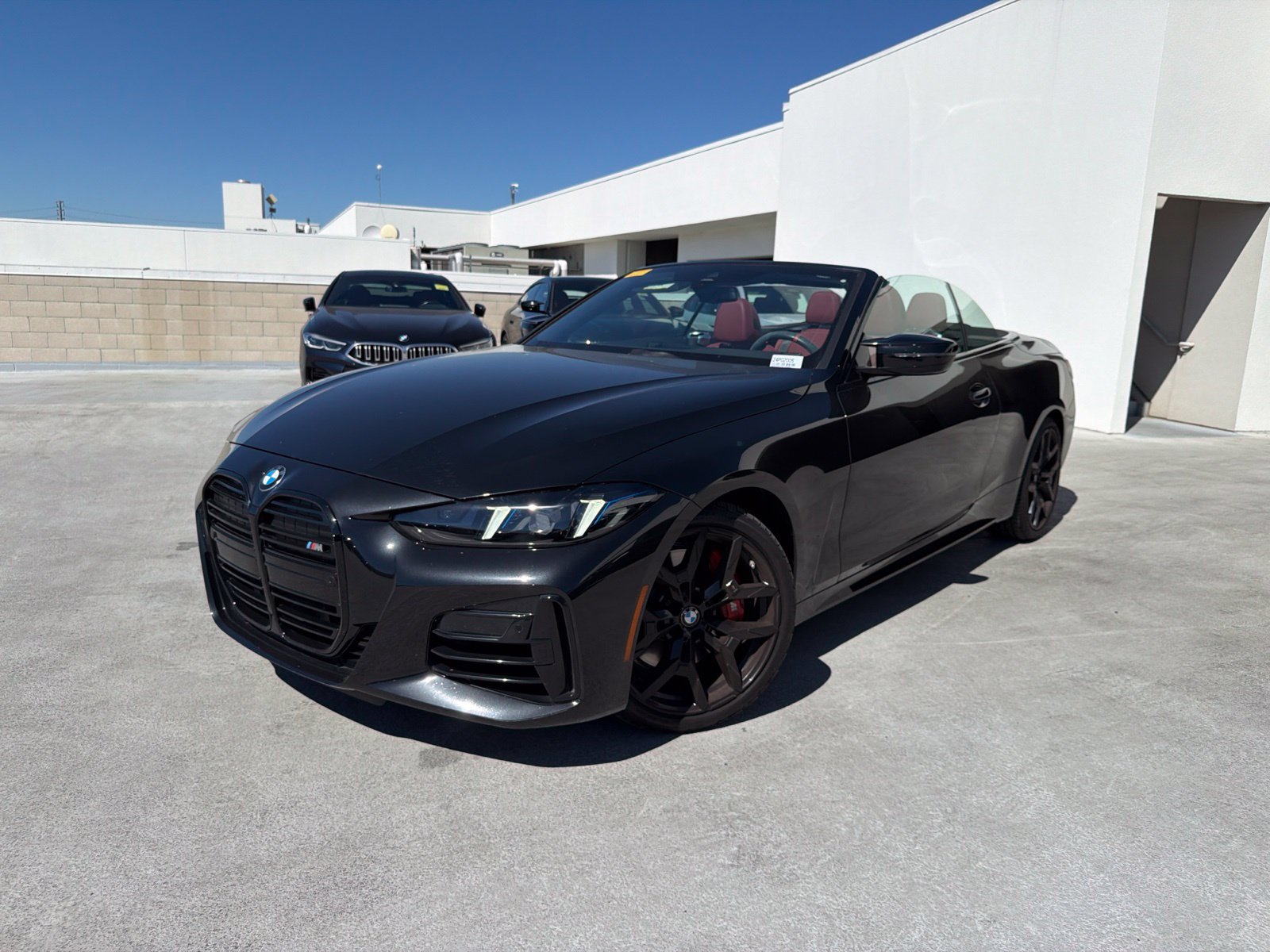 Used 2025 BMW M440i Convertible w/ Shadowloine Package RWD image 3