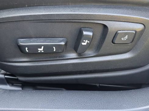Used 2015 Lexus ES 350 w/ Luxury Package FWD image 13