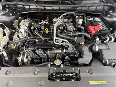 Used 2025 Nissan Altima 2.5 SV FWD image 22