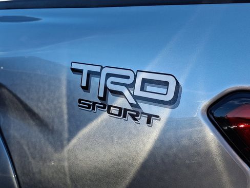 New 2025 Toyota Tacoma TRD Sport image 6
