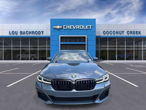 Used 2023 BMW 540i w/ M Sport Package RWD image 3