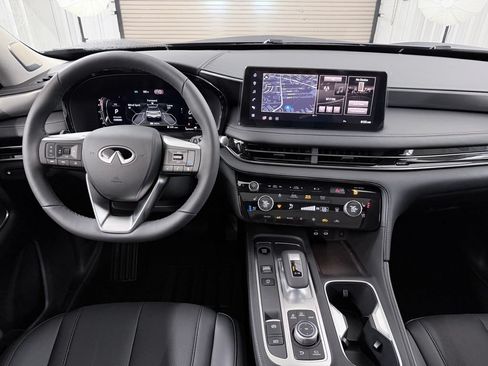 Certified 2026 INFINITI QX60 Luxe w/ Cargo Package FWD image 23