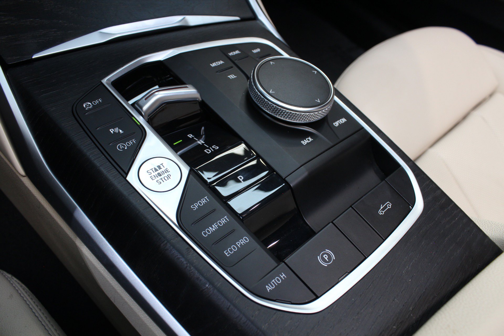 Used 2024 BMW 430i Convertible w/ Premium Package RWD image 48