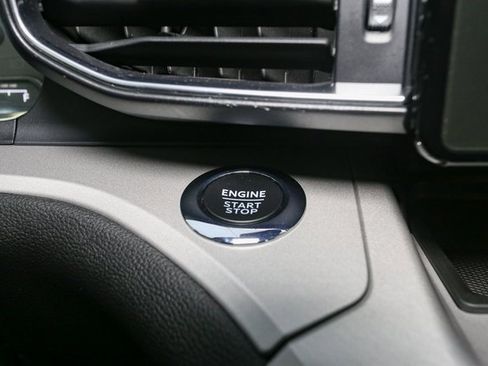 Used 2023 Ford Explorer XLT w/ Equipment Group 202A image 32