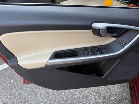 Used 2015 Volvo S60 T6 image 25