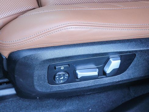 Used 2024 BMW X5 sDrive40i w/ Parking Assistance Package image 23