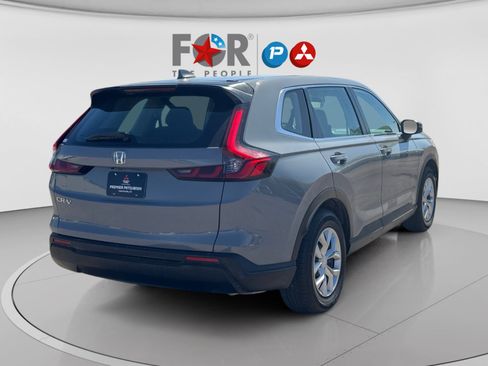 Used 2023 Honda CR-V LX image 5