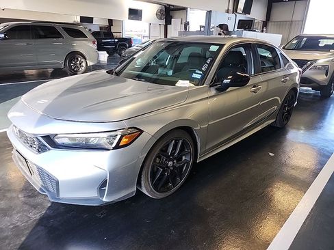 Used 2025 Honda Civic Sport image 2