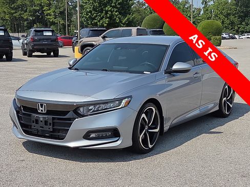 Used 2018 Honda Accord Sport image 2