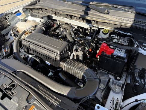 Used 2025 Ford Escape Active image 33