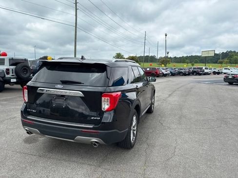 Used 2023 Ford Explorer Limited w/ Equipment Group 301A AWD/4WD image 22