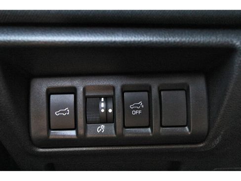 Used 2024 Subaru Outback Premium AWD/4WD image 19