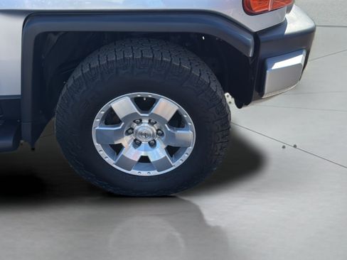 Used 2007 Toyota FJ Cruiser 4WD w/ Upgrade Pkg 2 image 34