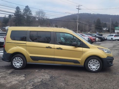 Used 2018 Ford Transit Connect XL image 9