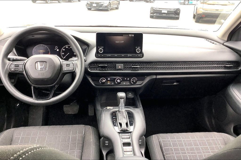 Used 2024 Honda HR-V LX image 18
