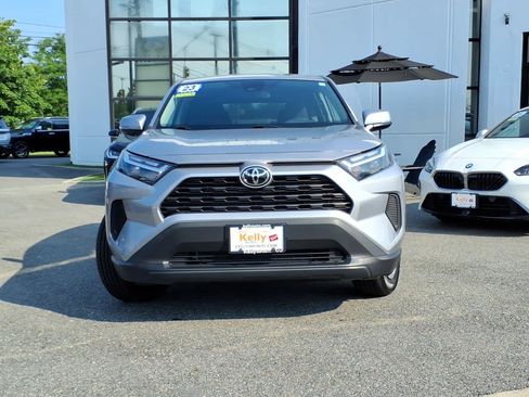 Used 2023 Toyota RAV4 LE AWD/4WD image 2