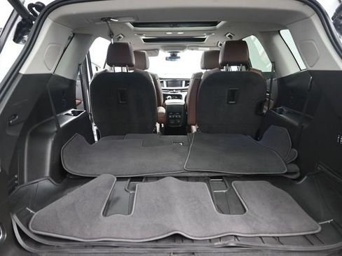 Used 2019 Buick Enclave Avenir w/ Avenir Technology Package AWD/4WD image 24