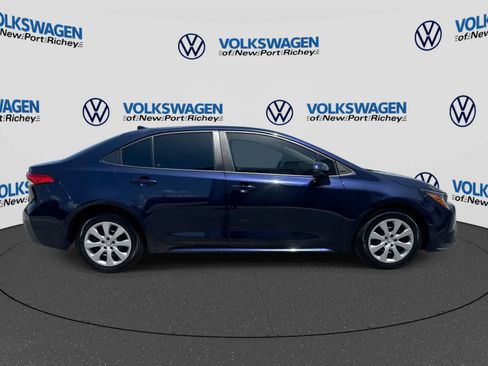 Used 2023 Toyota Corolla LE FWD image 7