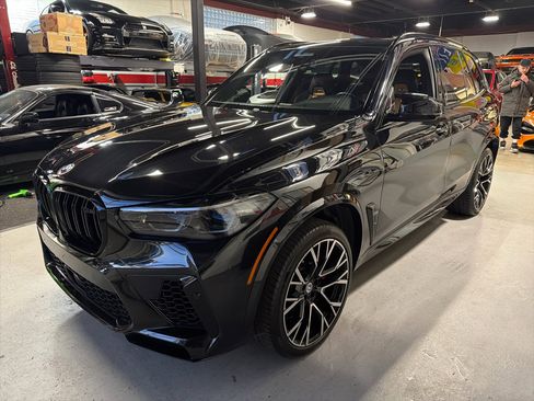 Used 2022 BMW X5 M Competition w/ Competition Package 2 image 9