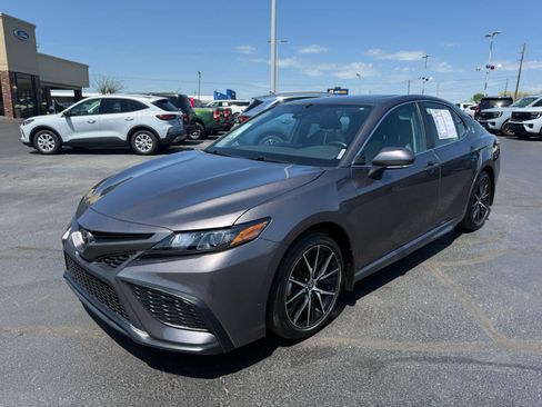 Used 2023 Toyota Camry SE w/ Audio Upgrade Package image 25