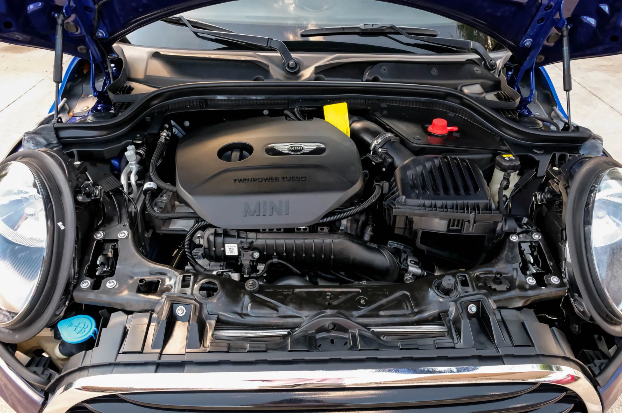 Used 2019 MINI Cooper 2-Door Hardtop FWD image 44