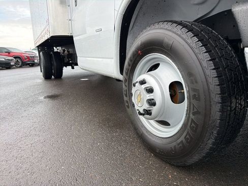 New 2026 Chevrolet Express 3500 w/ Power Convenience Package image 4