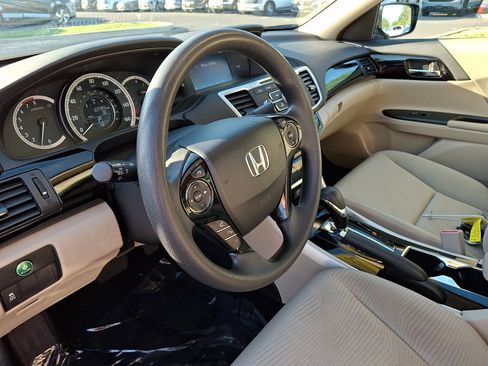 Used 2017 Honda Accord LX image 15