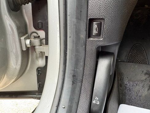 Used 2024 MINI Cooper SE image 24