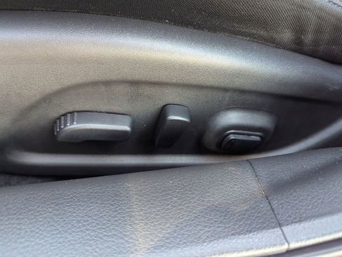 Used 2017 Nissan Altima 2.5 SR w/ Midnight Edition Package image 16