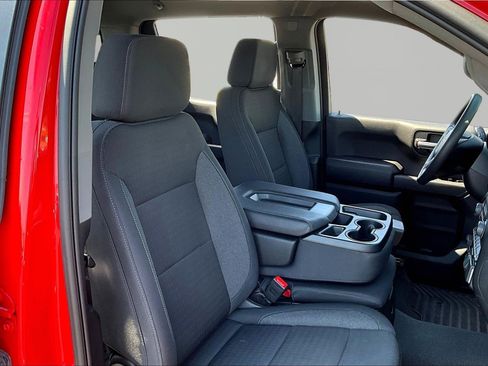 Used 2025 Chevrolet Silverado 1500 Custom Trail Boss AWD/4WD image 25