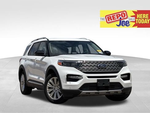 Used 2024 Ford Explorer Limited w/ Limited Technology Package RWD image 1