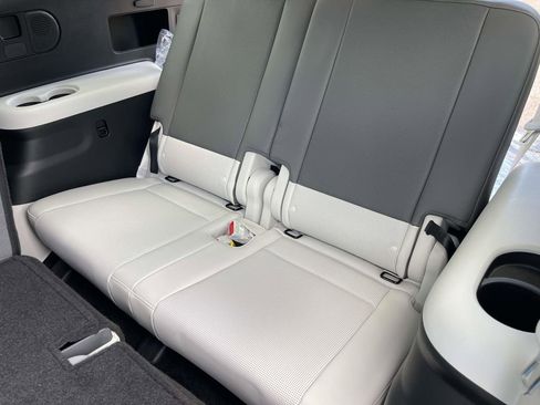 New 2026 Hyundai Ioniq 9 SEL image 25