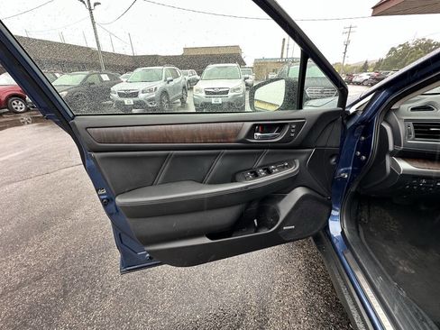 Used 2019 Subaru Outback 3.6R Limited image 24