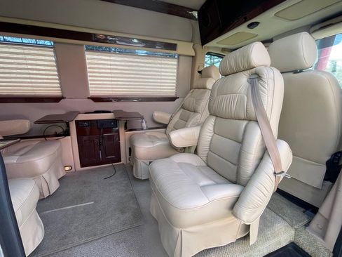 Used 2008 Dodge Sprinter 2500 image 15