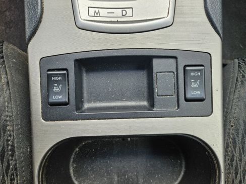 Used 2010 Subaru Legacy 2.5i Premium AWD/4WD image 12