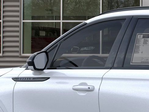 New 2026 Lincoln Corsair Reserve image 29