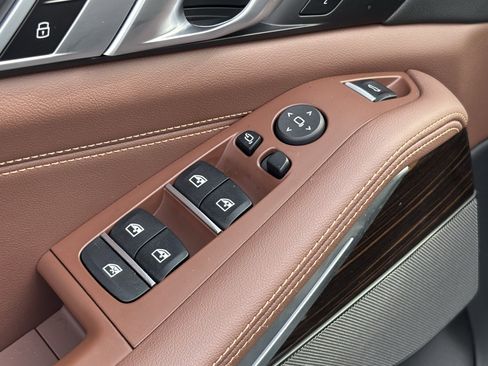 Certified 2025 BMW X5 xDrive40i image 15