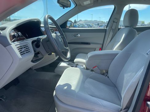 Used 2009 Buick LaCrosse CX FWD image 12